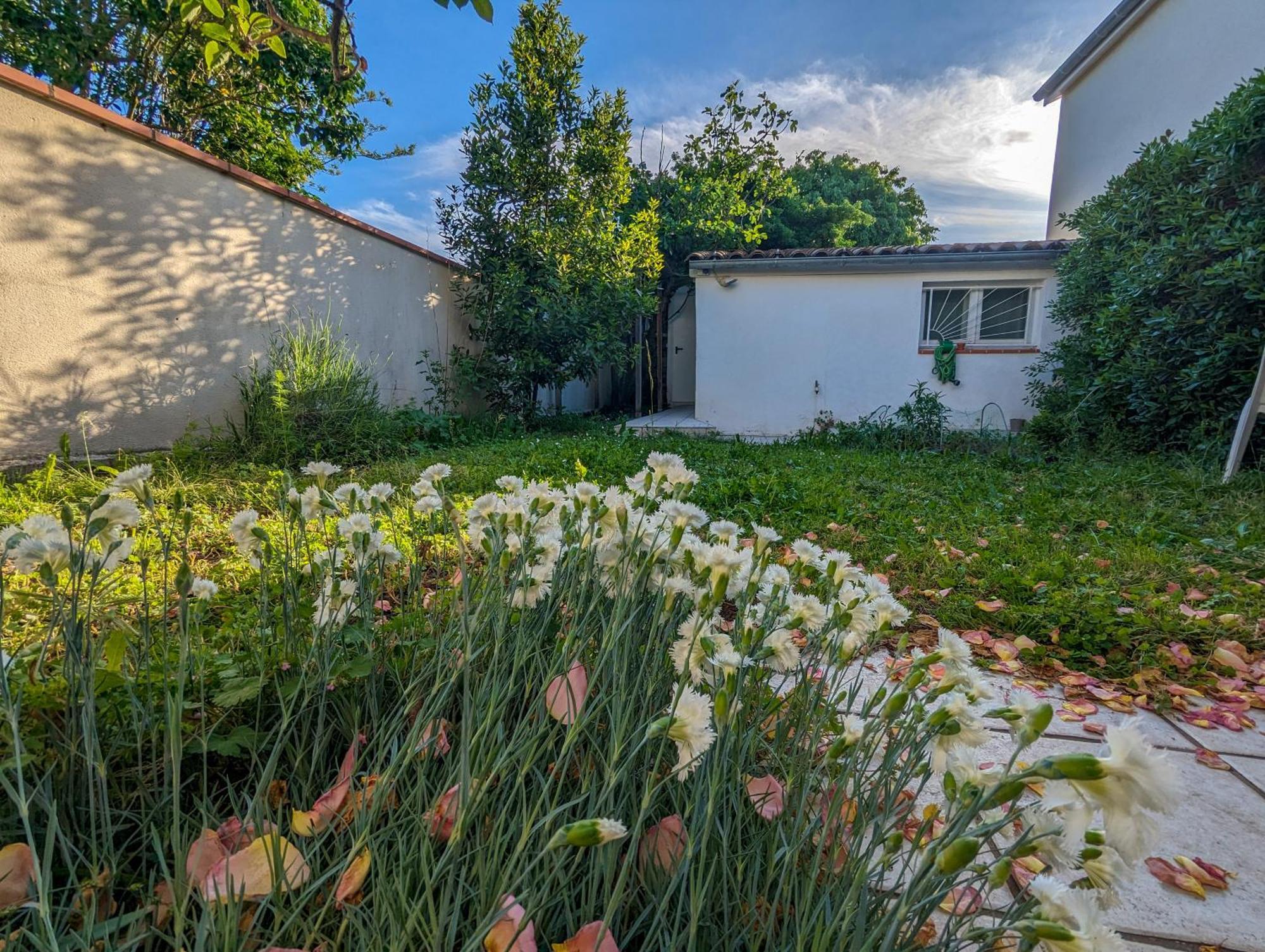 La Maison Calme Et Lumineuse Avec Jardin Toulouse Luaran gambar
